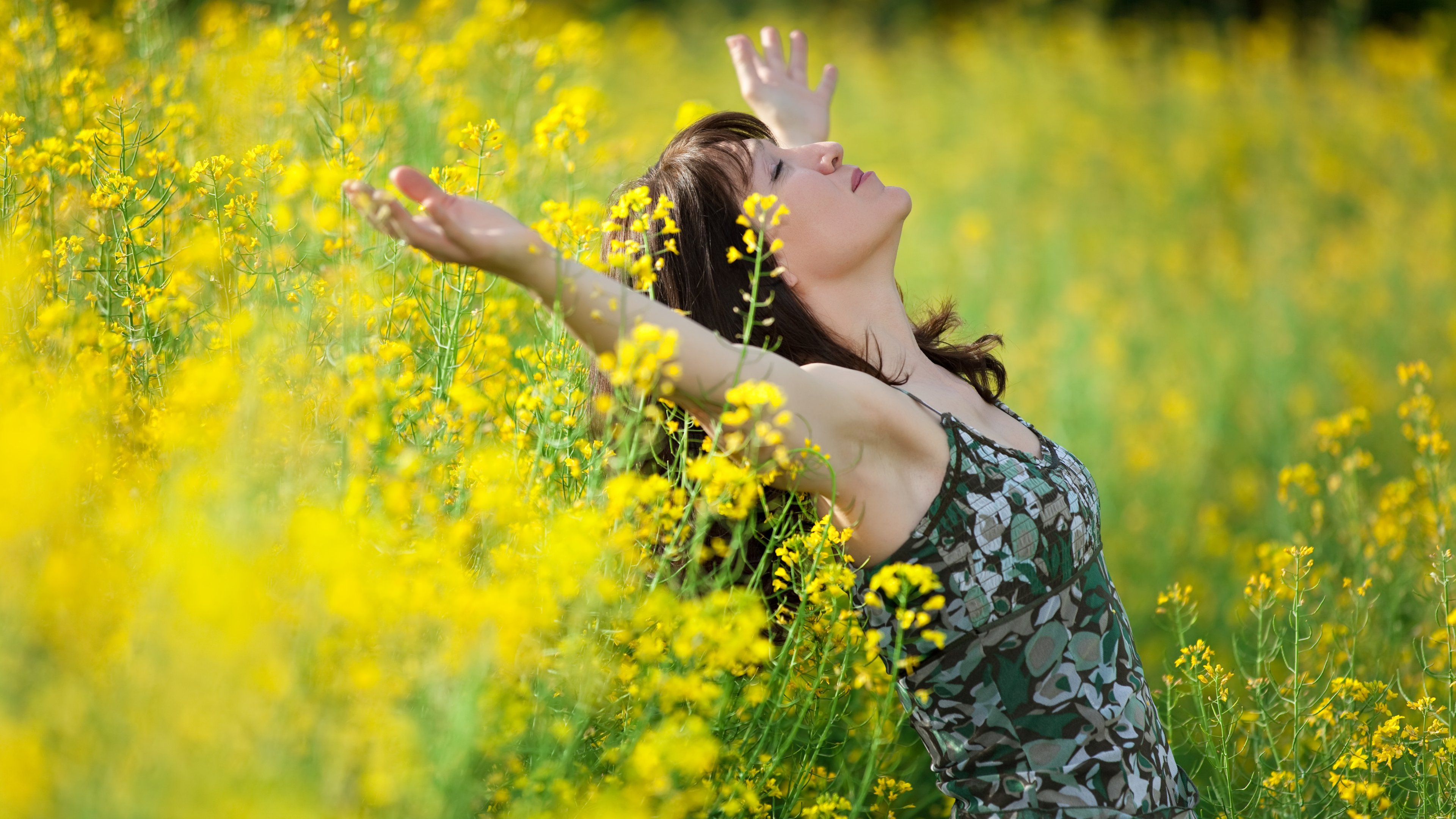 A Beginner’s Guide to Grounding: Reconnect, Restore, and Recharge Naturally